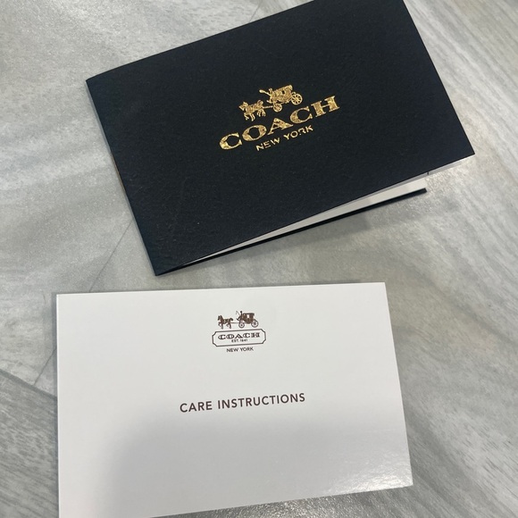 Coach Dakotah 34397 Cream Leather Shoulder Bag - Picture 15 of 16